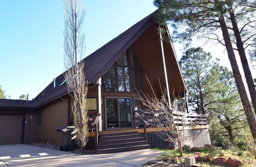 Flagstaff Cabin | Majestic Mountain Chalet with Deck and Hot Tub