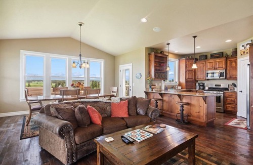 Kalispell House | Majestic Mountain Views!