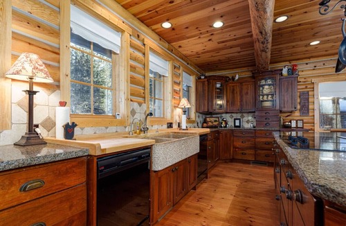 Mammoth Creek Cabin | Mammoth Creek Luxury Retreat near Zion and Bryce C