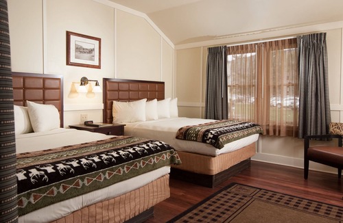 Yellowstone National Park Hotel | Mammoth Hot Springs & Cabins - Inside the Park