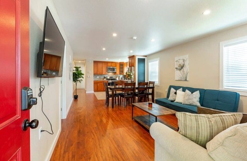 Northside House | Marbella Lane Triplex San Jose 11‑Min to Levi’s