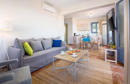 Tsoukaladhes Villa | Mare - One Bedroom Villa, Sleeps 2