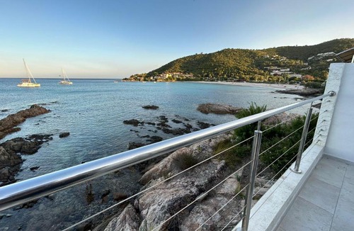 Conca Apartment | Mare Turchinu- Pieds dans l'eau- vue mer- Standing