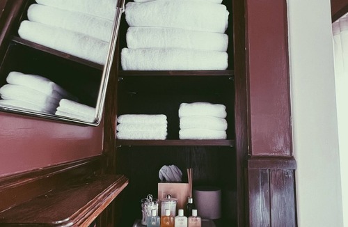 Logan Bed & Breakfast | Marianna Stoltz House