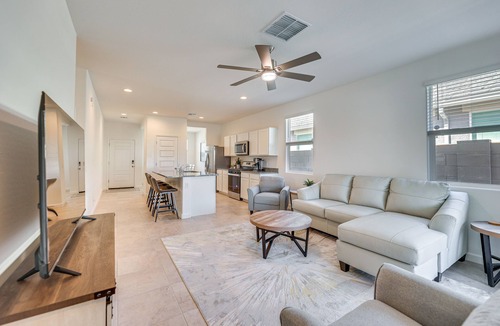 Maricopa House | Maricopa Home w/Putting Green & Covered Patio!