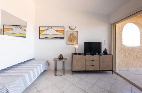 Marine de Saint Ambroggio Apartment | Marina de Sant Ambroggio