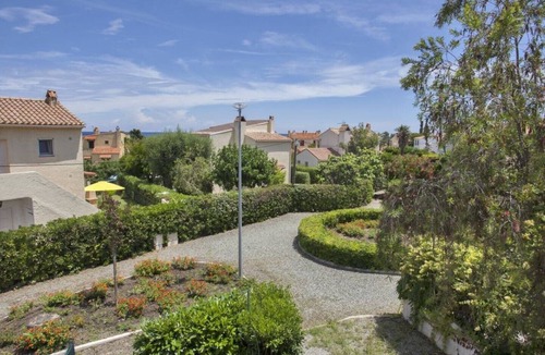 Bravone Apartment | Marine De Bravone: 2 Ground floor, terrace 100 m from the beach