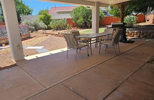 Santa Clara Apartment | Marvelous studio with AC in Santa Clara, close to PGA, Tuachan, and Snow Canyon!