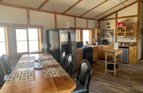 Marysvale Cabin | MARYSVALE UT-Charming 3Bed/2Bath Cabin 1400 sq ft TOP FLOOR on OHV Paiute Trail