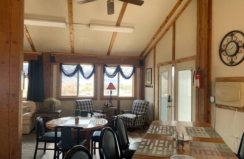 Marysvale Cabin | MARYSVALE UT-Charming 3Bed/2Bath Cabin 1400 sq ft TOP FLOOR on OHV Paiute Trail