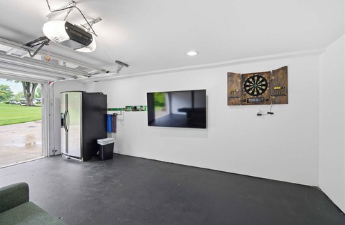 Mason House | Mason Ranch - Game Room w/Hot tub