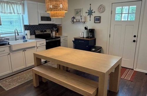 Put-in-Bay Cabin | Massie Cabin, PIB Cabins