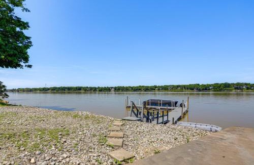 Perrysburg Apartment | Maumee River Retreat! Apt w/Fire Pit + Patio