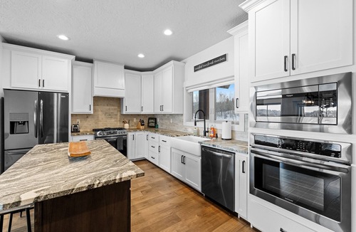 McCall House | Meadowbright VIsta - Large driveway - Clubhouse with pool & hot tub - River - Luxury