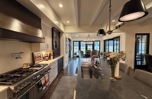 Powell House | Memorial Week Luxury Home, 10 Min to Muirfield, Family Ready
