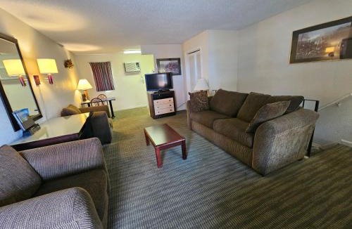 Williamsburg Hotel | Merrimac Inn and Suite