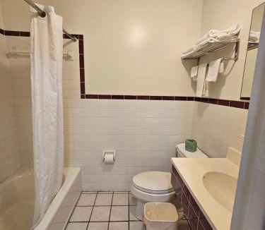 Williamsburg Hotel | Merrimac Inn and Suite