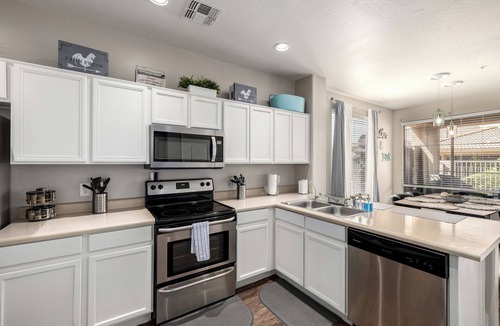 Alta Mesa House | Mesa Golf Course Oasis ~ Family Luxury, EV Charger, Pool & Hot Tub