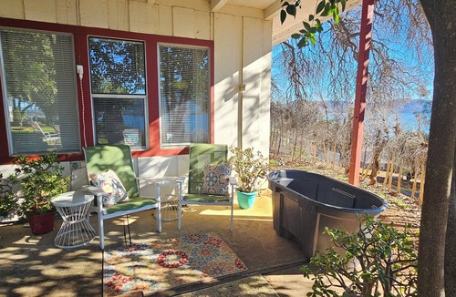 Wilbur Springs Apartment | Mid Century Guesthouse with Lake View!