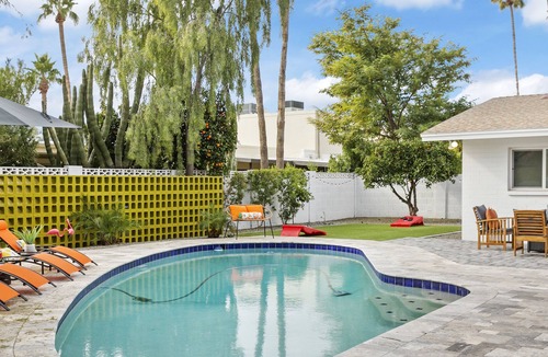 Scottsdale House | MID-CENTURY MARVEL: HEATED POOL + HAMMOCK + MORE