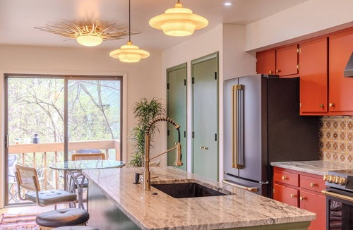 Buechel House | Mid-Century Modern Retreat in the Louisville Highlands on the Park.