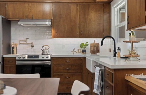 Visalia House | Mid-Century Visalia Home w/EV Charger & BBQ Grill