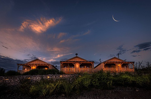 Tombstone Cabin | Miners Cabins - Rent all 6