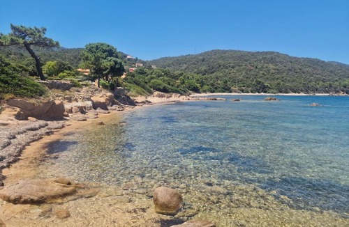 Favone House | Mini Villa à 100m de la mer avec prise de recharge privative 3,6kw