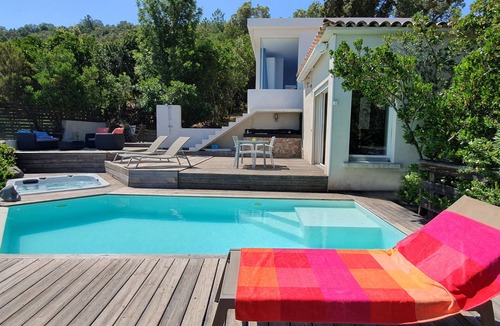 Tarcu House | MINI VILLA 2/4 persons QUIET - CHARM - SEA VIEW - HEATED SWIMMING POOL - JACUZZI