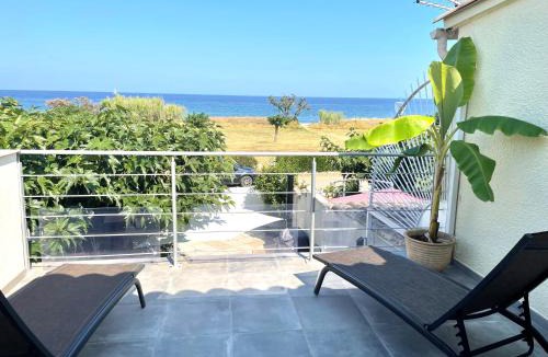 Poggio-Mezzana Apartment | Mini villa chaleureuse avec vue mer imprenable