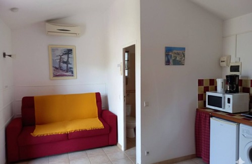 Porto-Vecchio Villa | Mini villa studio cosy air-conditioned 21 m2 for 1 couple, swimming pool