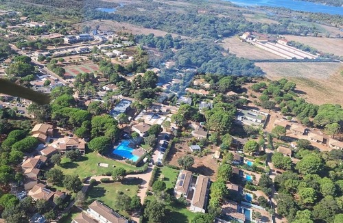 Cala Rossa Apartment | Mini Villa T4 duplex dans résidence hôtelière Fiori di Cala Rossa superbement arborée rénovée en 2023 - chez Anne avec piscine chauffée