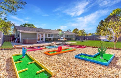 Wilmington House | MiniGolf-Hot Tub-Firepit-Games