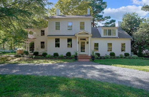 Royal Oak House | Minutes from Downtown Easton and St. Michaels | Kayaks | Pool | Private Dock