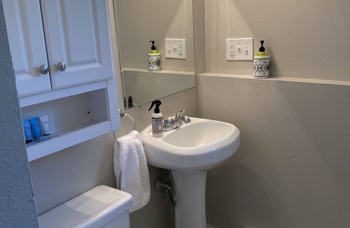 Cheney House | Minutes from EWU & driving distance to Silverwood!