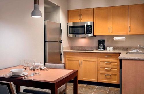 South Scottsdale Apartment | Minutes from Phoenix Art Museum! Free Breakfast, Pool, and Pets are Welcome!