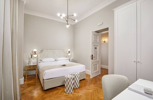 Thissio Hotel | MiraMe Athens Boutique Hotel-House of Gastronomy