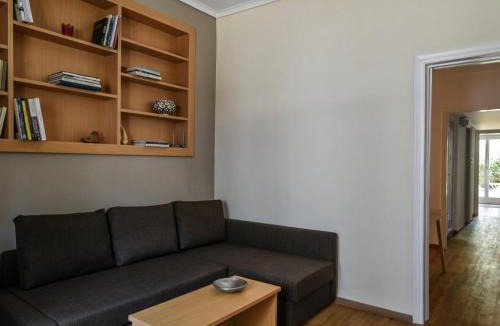 Thissio Apartment | Miranda's Apartment in Thissio
