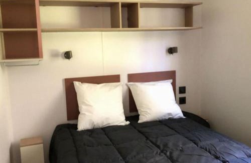Vico Other | Mobil-home confortable avec terrasse pour 4 personnes à Vico - API-1-52-838