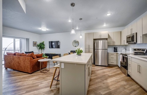 Draper Apartment | Modern 1bd Apartment w/Amenity Access