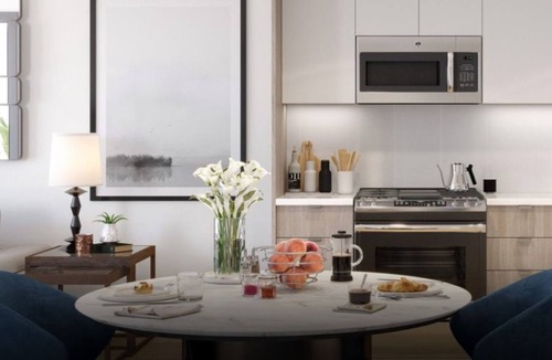 The Crossings Condo | Modern 2BR Condo at Landsby – Hot Tub & Pool, Relax