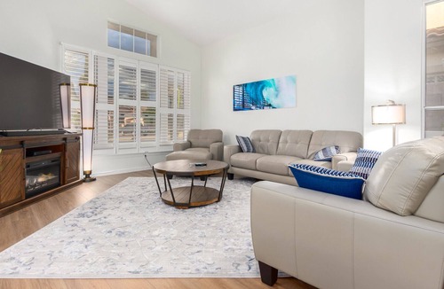 Tatum Ranch House | Modern 3 Bedroom Cave Creek Home with Sparkling Pool