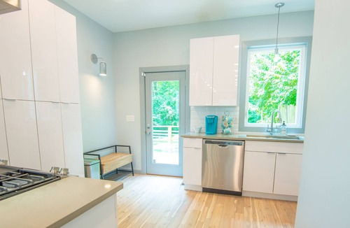 East Price Hill House | Modern 3 Bedroom Home Minutes to Downtown Cincinnati