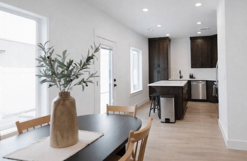 Shelley House | Modern 3-Bedroom Townhouse in the Heart of Shelley - Unit #2