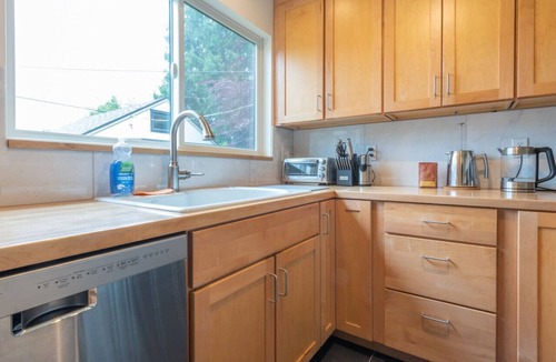 Piedmont House | Modern 4-bdrm Cape Cod House, Popular NE Portland