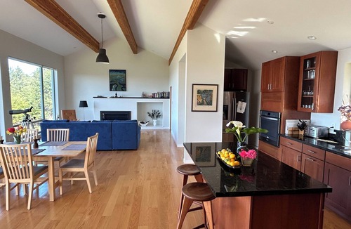 Albion House | Modern and Immaculate House, with 30 Acres of Privacy and Panoramic Views