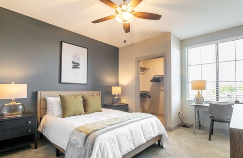 Ironwood Estates Apartment | Modern Apartment in Prime Location (ID5000)
