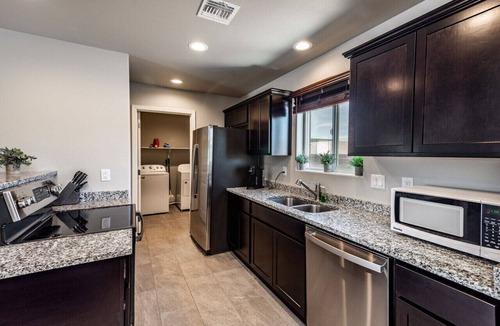 Kingman Apartment | Modern Comfort: Quiet Neighborhood Near Parks