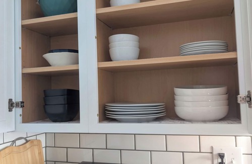 Dayton House | Modern Cozy Home, Free Parking, Near Downtown