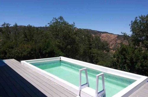 California Wine Country House | Modern ecochic luxe indoor/outdoor getaway- mountaintop views & hot tub!